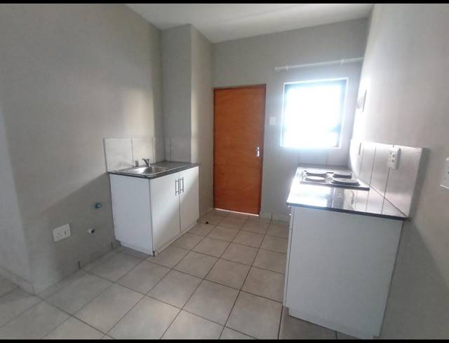2 BEDROOM PROPERTY TO RENT IN GROBLERPARK